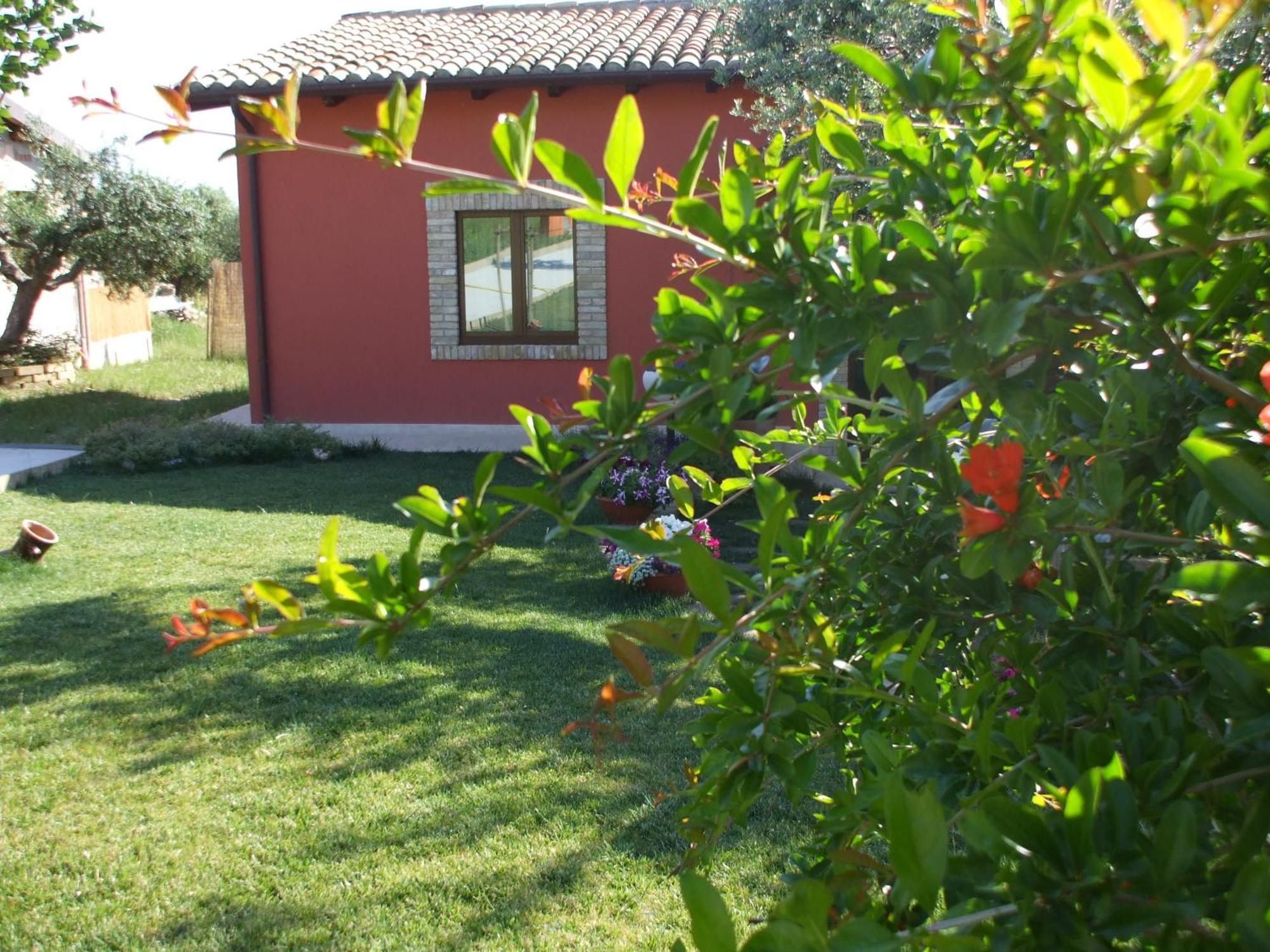 Agriturismo Il Borgo Degli Ulivi Roseto Degli Abruzzi Exterior photo